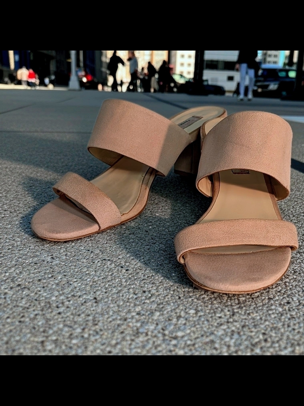 Chinese Laundry Kristin Cavallari Beige Blush Two-Band Block Heel Mules Size 8.5